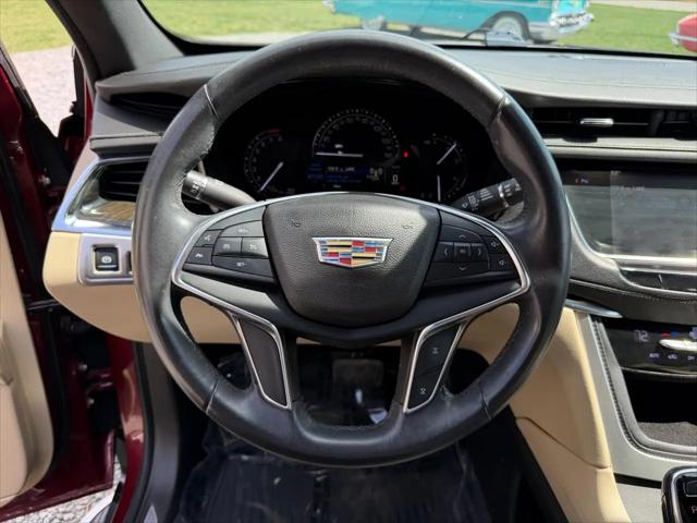 2017 Cadillac XT5 Standard