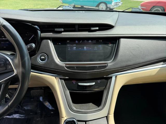 2017 Cadillac XT5 Standard