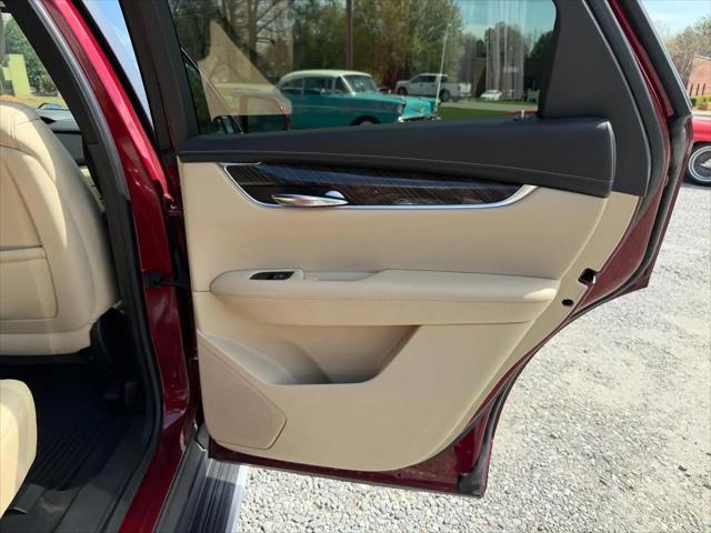 2017 Cadillac XT5 Standard