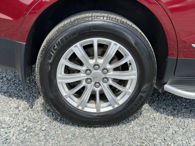 2017 Cadillac XT5 Standard