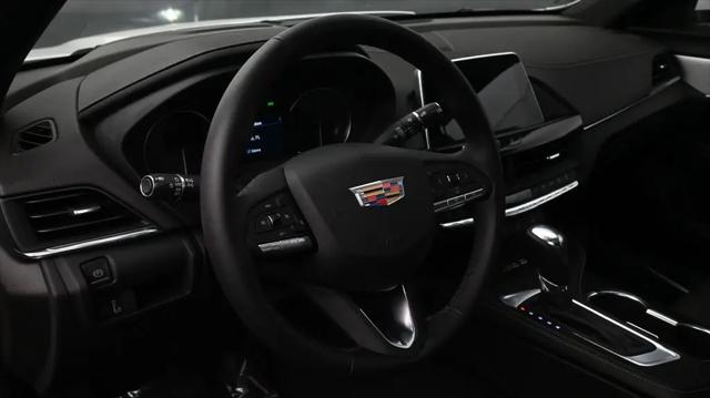 2024 Cadillac CT4 Luxury
