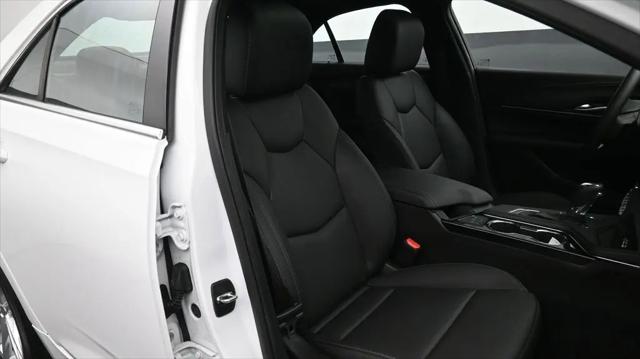 2024 Cadillac CT4 Luxury