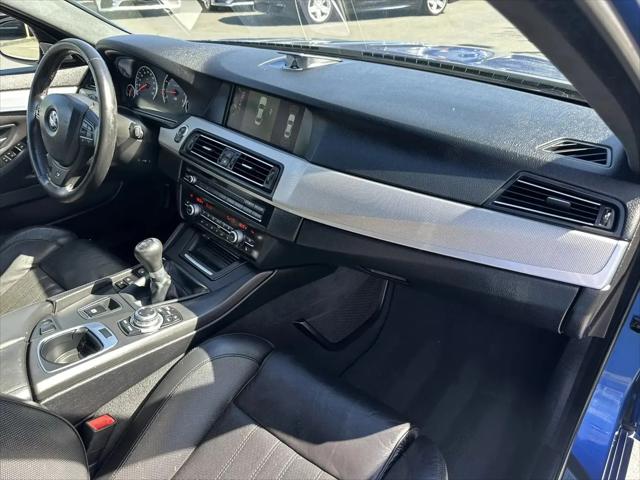 2013 BMW M5 Standard