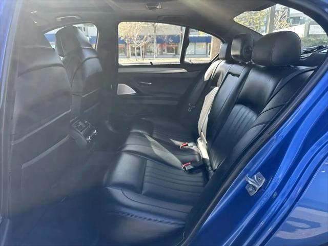 2013 BMW M5 Standard