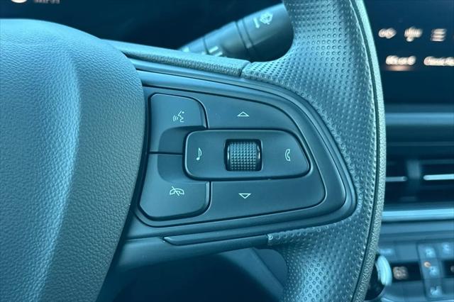 2026 Buick NV Preferred FWD