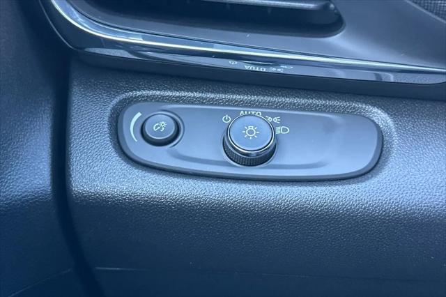 2026 Buick NV Preferred FWD