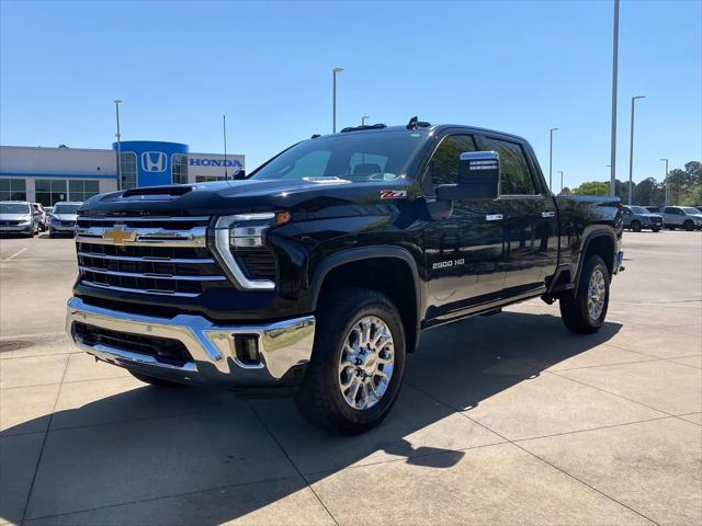 2025 Chevrolet Silverado 2500HD 4WD Crew Cab Standard Bed LTZ