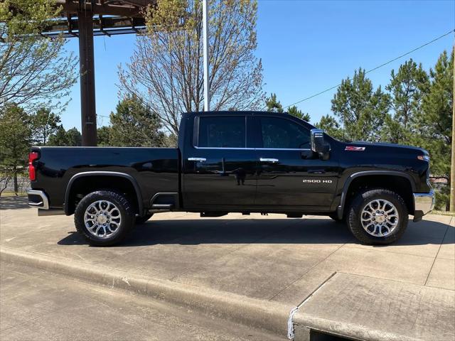 2025 Chevrolet Silverado 2500HD 4WD Crew Cab Standard Bed LTZ