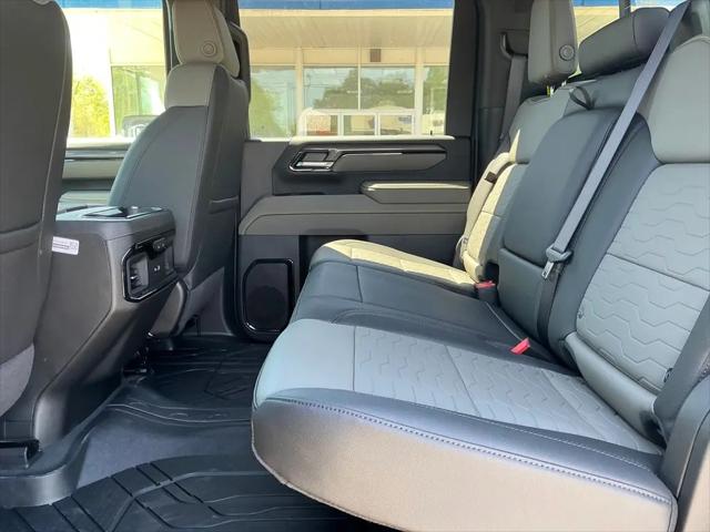 2026 Chevrolet Silverado 2500HD Crew Cab, Standard Bed, XR2, 4WD