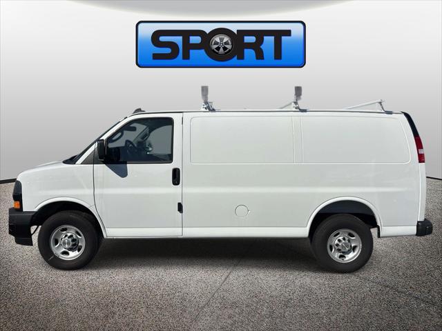 2025 Chevrolet Express Cargo Van RWD 3500 Regular Wheelbase WT
