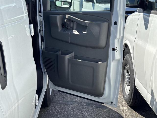 2025 Chevrolet Express Cargo Van RWD 3500 Regular Wheelbase WT