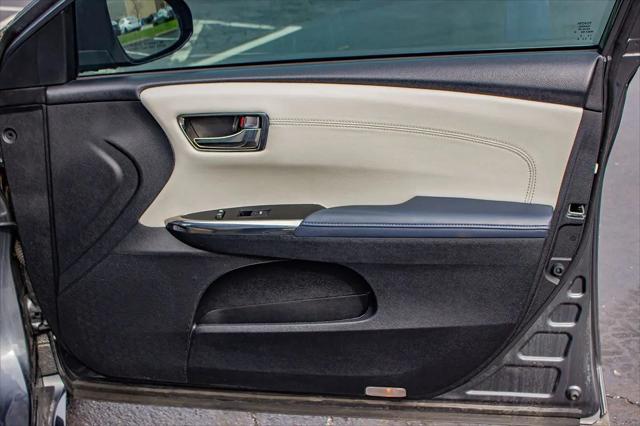 2013 Toyota Avalon XLE
