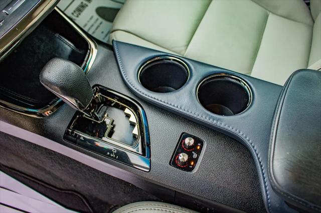2013 Toyota Avalon XLE