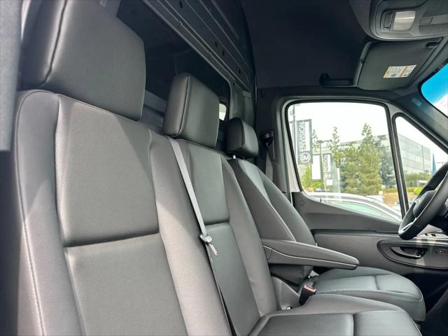 2026 Mercedes-Benz Sprinter 3500 High Roof 4-Cyl Diesel HO