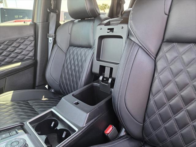 2024 Mitsubishi Outlander PHEV SEL Black Edition