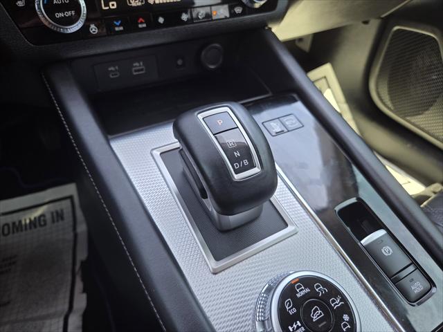 2024 Mitsubishi Outlander PHEV SEL Black Edition