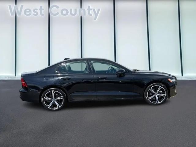 2025 Volvo S60 B5 Plus