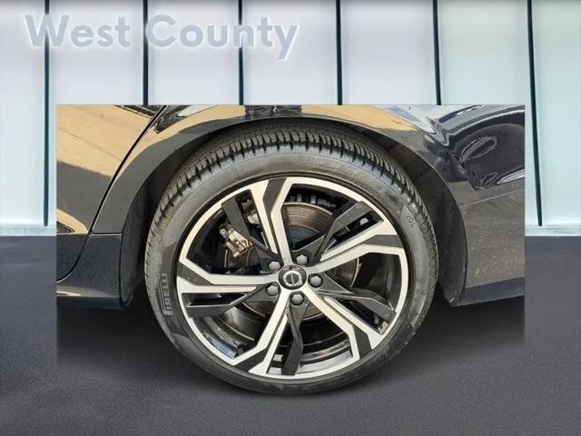 2025 Volvo S60 B5 Plus