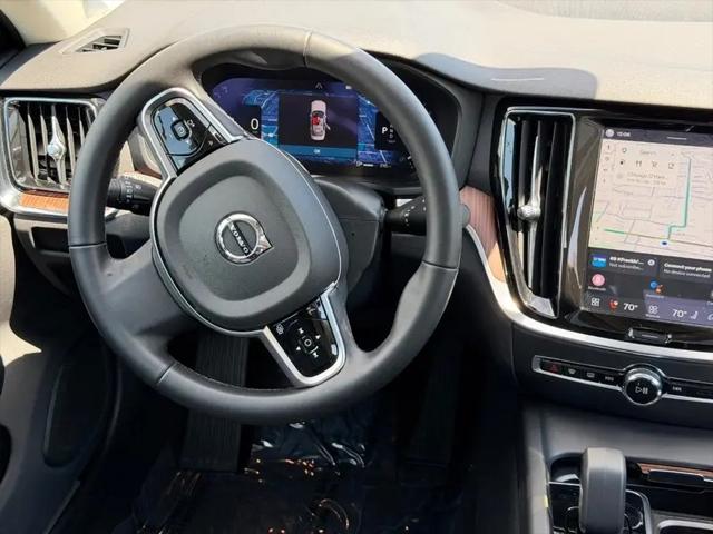 2025 Volvo S60 B5 Plus