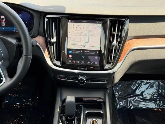 2025 Volvo S60 B5 Plus