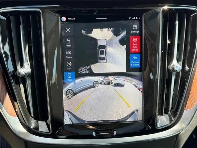 2025 Volvo S60 B5 Plus