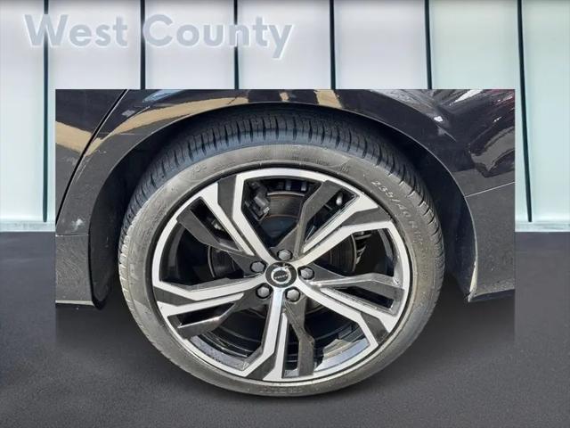 2025 Volvo S60 B5 Plus
