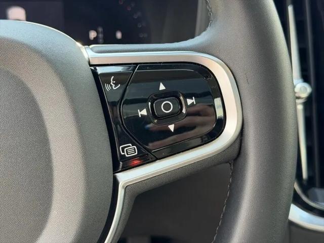 2025 Volvo S60 B5 Plus