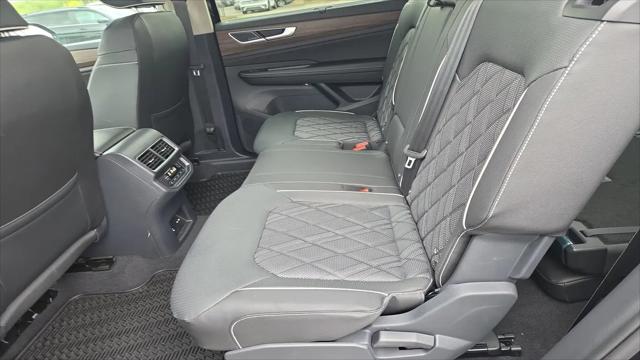 2026 Volkswagen Atlas SEL Premium R-Line