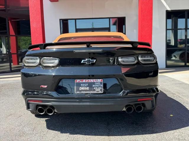 2021 Chevrolet Camaro RWD Convertible 2LT
