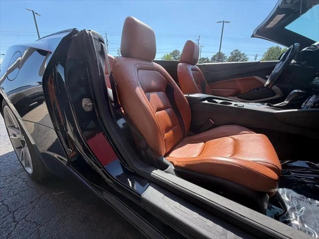 2021 Chevrolet Camaro RWD Convertible 2LT