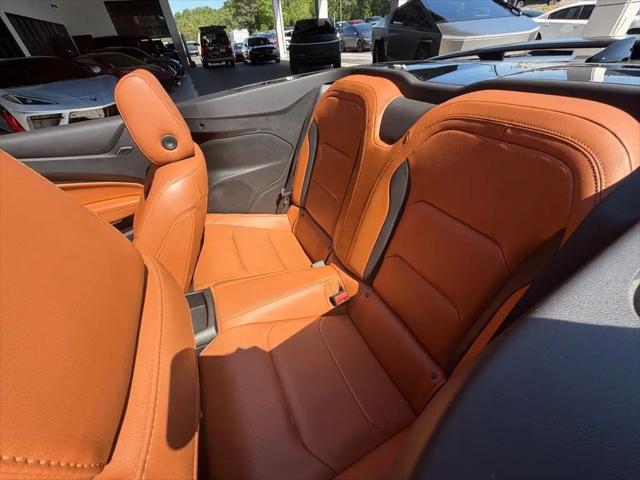 2021 Chevrolet Camaro RWD Convertible 2LT