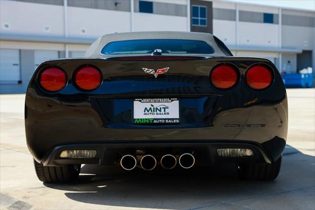 2005 Chevrolet Corvette Base