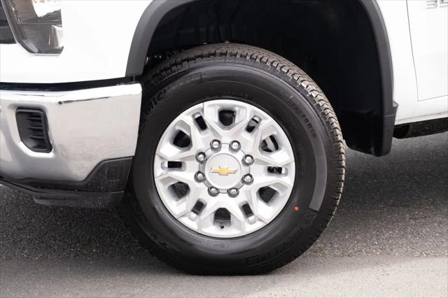 2026 Chevrolet Silverado 3500HD Double Cab, Long Bed, WT Dual Rear Wheel, 4WD