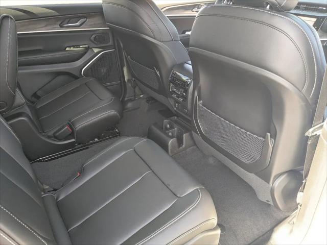 2026 Jeep Grand Cherokee L Limited 4x2