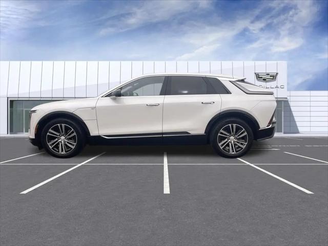 2024 Cadillac iQ Luxury w/1SC
