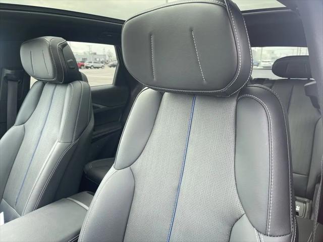 2024 Cadillac iQ Luxury w/1SC