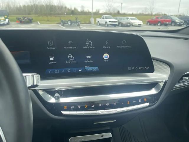 2024 Cadillac iQ Luxury w/1SC