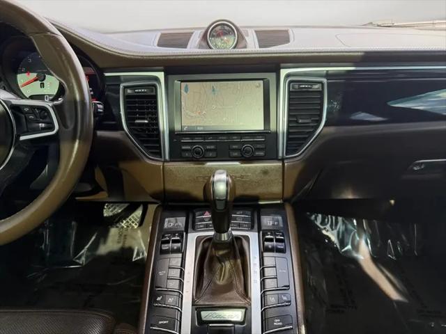 2016 Porsche Macan S