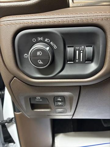 2026 Ram 1500 Limited Longhorn Crew Cab 4x4 5'7" Box