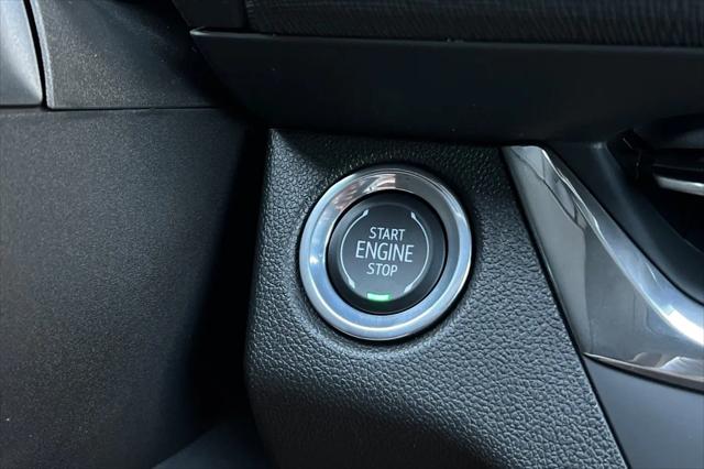 2026 Buick NV Preferred FWD
