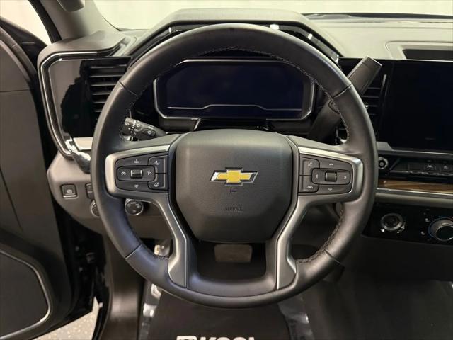 2024 Chevrolet Silverado 1500 4WD Crew Cab Short Bed LT with 2FL