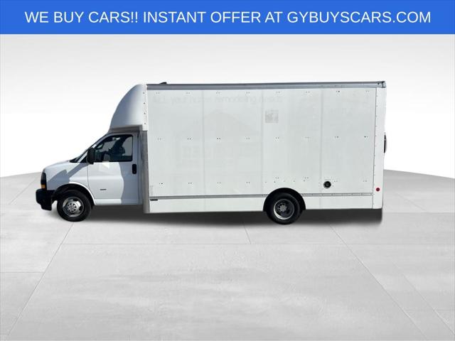 2021 Chevrolet Express Cutaway Work Van