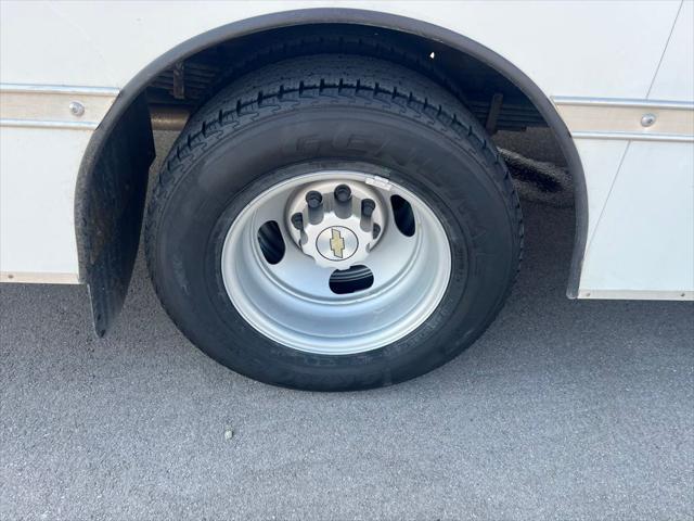 2021 Chevrolet Express Cutaway Work Van
