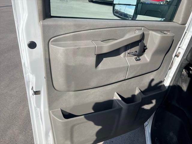 2021 Chevrolet Express Cutaway Work Van