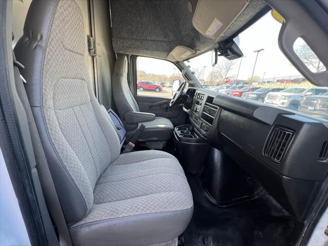 2021 Chevrolet Express Cutaway Work Van