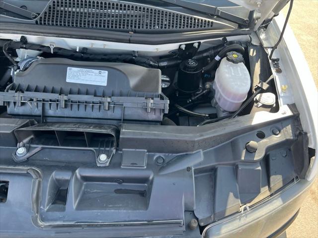 2021 Chevrolet Express Cutaway Work Van