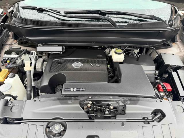 2013 Nissan Pathfinder Platinum