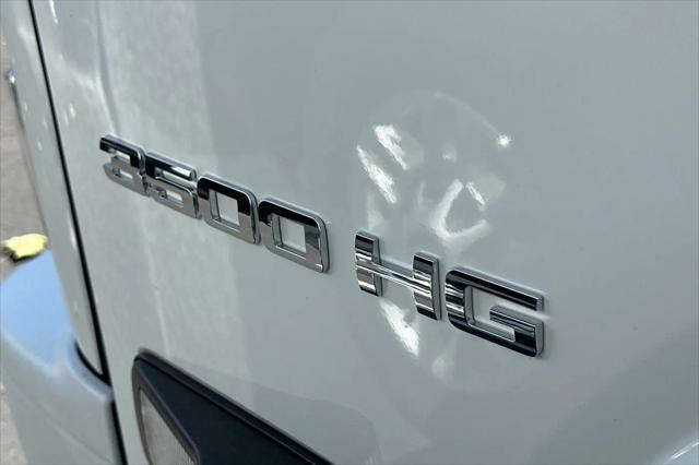 2026 Chevrolet 3500 LCF Gas Unknown