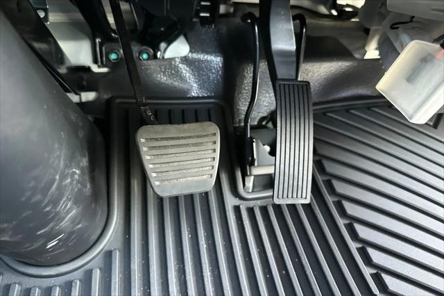 2026 Chevrolet 3500 LCF Gas Unknown
