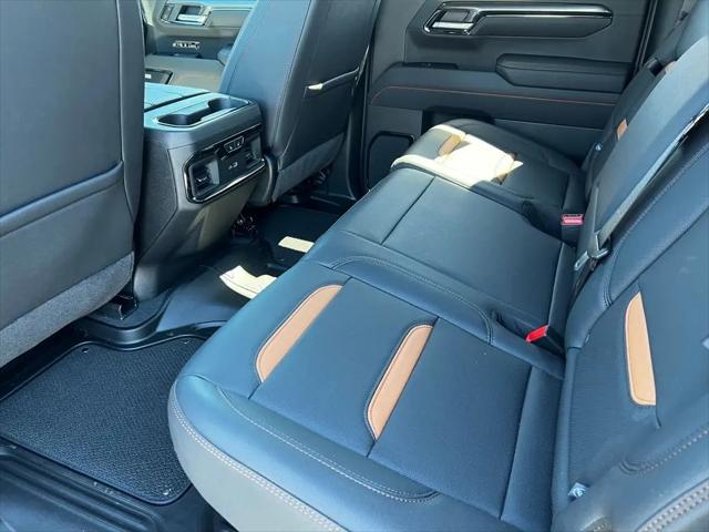 2025 GMC Sierra 1500 4WD Crew Cab Short Box AT4